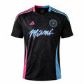 Maillot Inter Miami Noir 2025 – Édition Rose & Bleu Premium