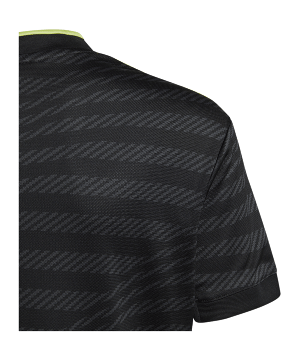 Maillot Real Madrid Noir Premium – Édition Élégance 2025